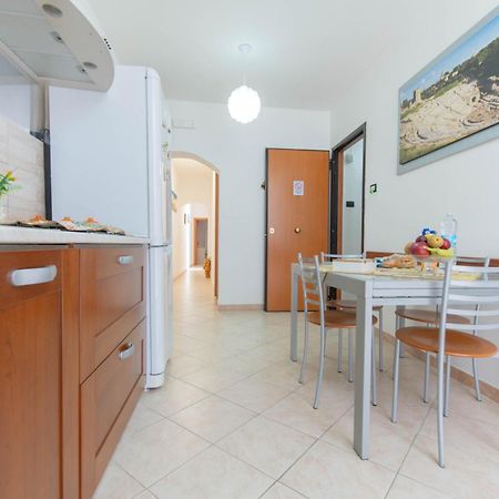 Appartamento Al Posto Giusto Szirakúza Kültér fotó