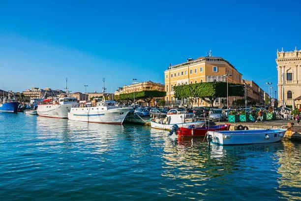 Appartamento Al Posto Giusto Szirakúza Kültér fotó